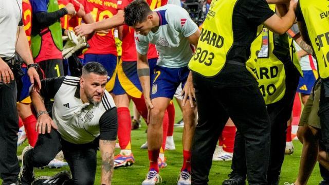 1720573836993036358.jpg morata.jpg